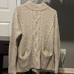 Abercrombie & Fitch Sweater